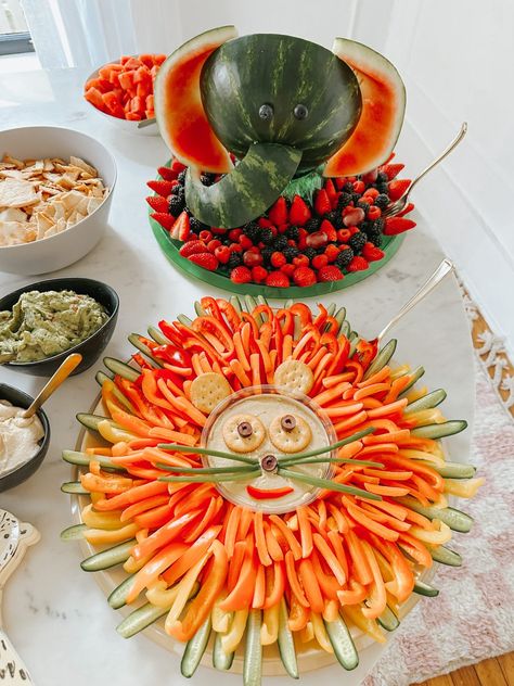 Planning a Safari Party: The Food — Lucky Andi Jungle Birthday Party Ideas, Safari Party Foods, Jungle Theme Birthday Party, Animal Themed Birthday Party, Zoo Birthday Party, Jungle Thema, Animal Theme Birthday, Birthday Party Ideas For Kids, Wild Birthday Party