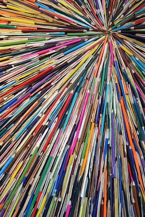 Old Pencils Upcycle, Friend Vibes, Art Club Projects, Group Art Projects, Pencil Crafts, Straw Crafts, Color Aesthetic, Paper Things, Group Art