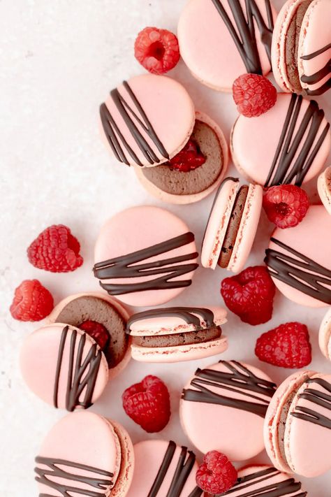 Chocolate Raspberry Macarons, Chambord Recipes, Trending Snacks, Tart Raspberry, Raspberry Macaroons, Raspberry Macarons, Raspberry Compote, Raspberry Ganache, Macaron Recipes