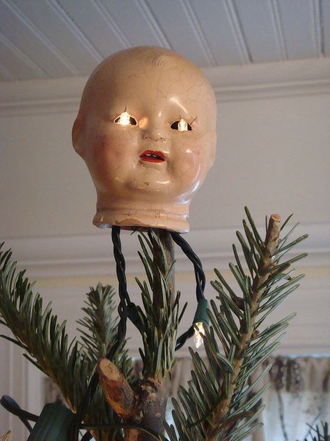 What an angle | Flickr - Photo Sharing! Funny Christmas Tree Toppers, Half Christmas, Scary Christmas, Funny Christmas Tree, Creepy Christmas, Dark Christmas, Halloween Trees, Arte Inspo, Creepy Dolls