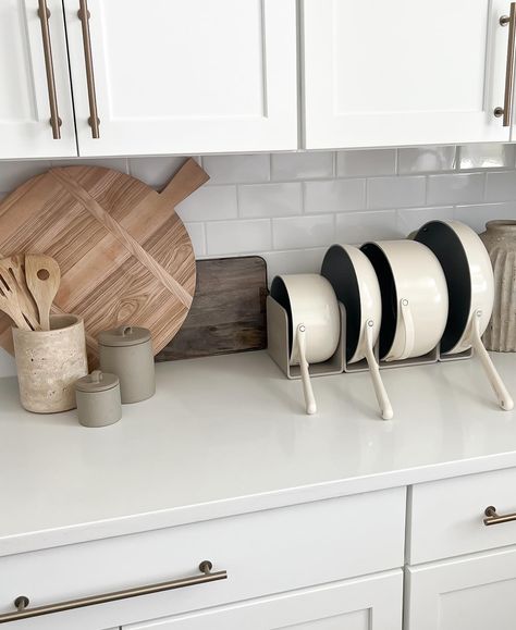 Aesthetic cookware, caraway, white pots and pans, cooking at home, cooking tips, neutral kitchen, kitchen must haves, aesthetic kitchen Aesthetic Cookware, White Pots, Home Decor Amazon, Neutral Kitchen, Amazon Must Haves, White Pot, Aesthetic Kitchen, Amazon Favorites, Kitchen Must Haves