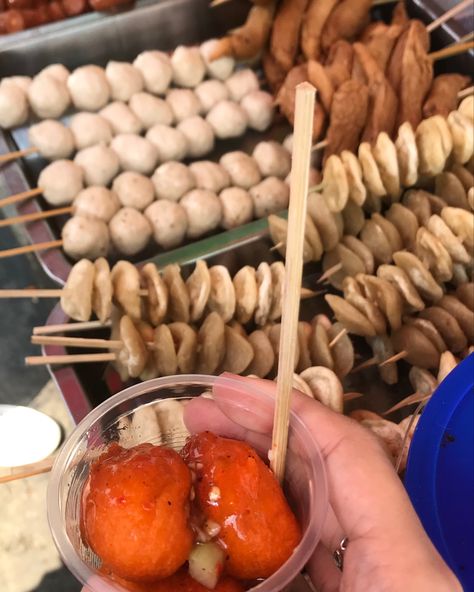 032023 Street Date Aesthetic, Tusok Tusok Street Food, Street Foods Philippines, Food Date Aesthetic, Street Food Date, Streetfood Aesthetic, Aesthetic Snacks, Philippines Summer, Snack Pictures