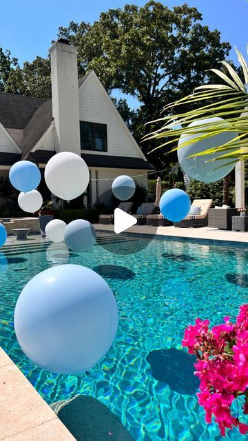 Margaret Jenkins | Pool balloons are such a great way to elevate your event! Any time of year they are always a statement! All these events were done in June,... | Instagram Pool Balloon Decorations, Balloons In Pool, Pool Decorating Ideas For Party, Pool Balloons, Pool Decorating Ideas, Kids Pool Party Birthday, 60 Balloons, Party Ballons, Pool At Night