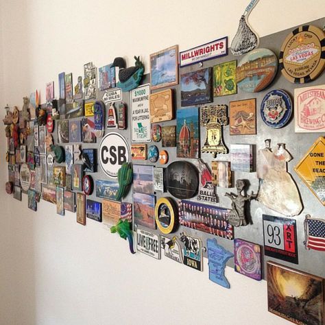 Magnet collection - 5 Ways to Keep Your Collection From Looking Like Clutter | Decorating and Design Blog | HGTV Souvenir Display, Travel Room, Travel Wall Decor, Decoration Tips, Travel Keepsakes, Diy Casa, Magnetic Board, Travel Wall, Travel Souvenirs