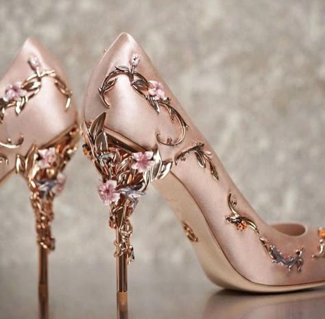 Wedding Shoes Women, Fun Wedding Shoes, Flower Heels, High Heel Dress, Prom Heels, Wedding Shoes Heels, Fancy Shoes, Womens Wedding Shoes, Elegant Shoes