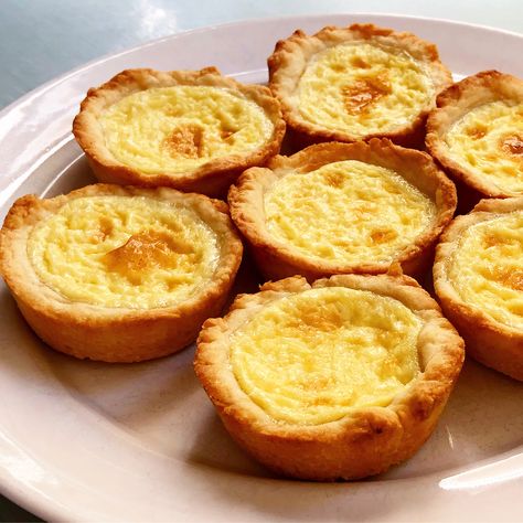 Mini Custard Cups, Egg Custard Tart Recipe, Egg Custard Tarts, Egg Custard Tart, Easy Pastry, Egg Custard Pie, Easy Pastry Recipes, Hot Puddings, Custard Tarts