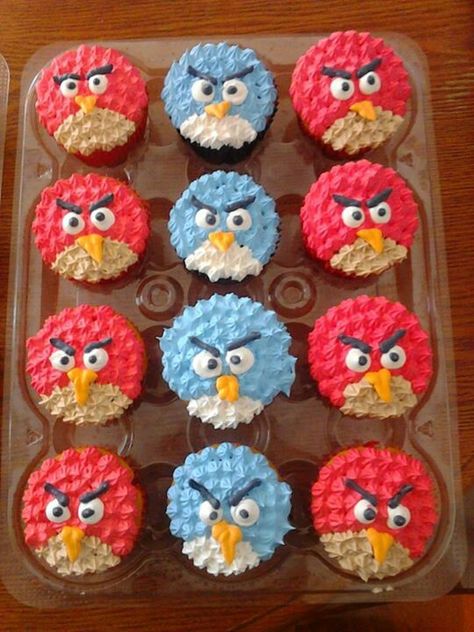 Angry birds cupcakes Angry Bird Cake Topper Printable, Angry Birds Birthday, Birthday Cake Angry Birds, Angry Bird Cupcakes, Angry Birds Birthday Cake, Angry Birds Cupcakes, Specialty Cupcakes, Angry Birds Cake, Harry Birthday