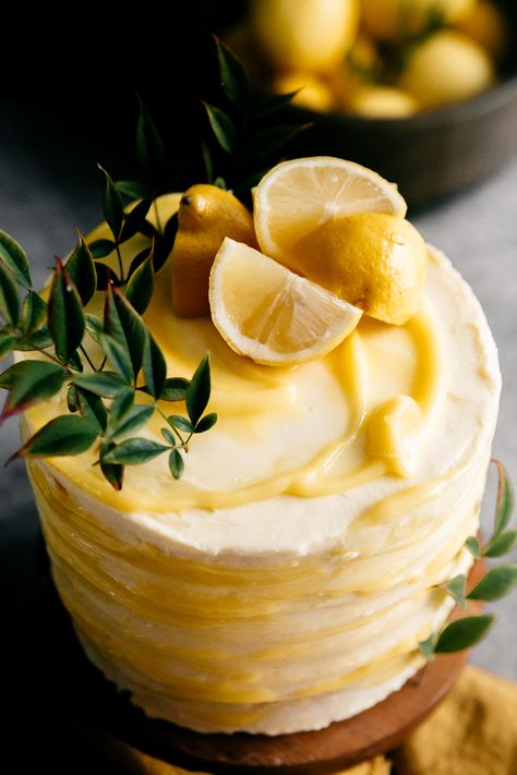 Ultimate Lemon Layer Cake Decorating A Lemon Cake, Neutral Birthday Cake, Lemon Vanilla Cake, Lemon Birthday Cake, Lemon Layer Cake, Neutral Birthday, Lemon Layer Cakes, Cake Lemon, Lemon Buttercream