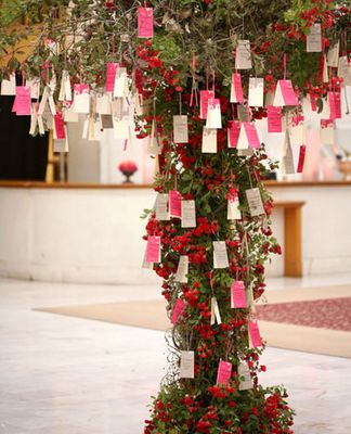 tag tree > guest book Party Wedding Ideas, Primark Christmas, Passing Notes, Home Mirror, Thankful Tree, Hot Pink Weddings, Wishing Tree, Event Activities, Stunning Wedding Dresses