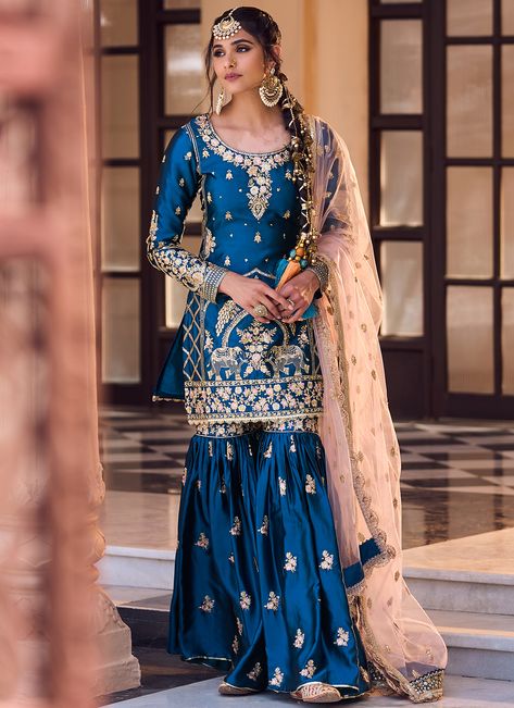 Asian Fits, Teal And Peach, Gharara Designs, Gharara Suits, Asian Clothes, Ethereal Elegance, Floral Frocks, Pakistani Clothes, Lehnga Dress