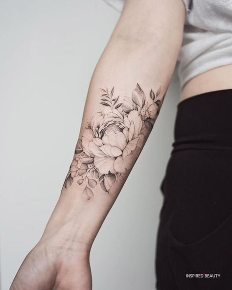 Tato Lengan Bawah, Angel Woman, Women Angel, Floral Back Tattoos, Tattoos Female, Inner Arm Tattoos, Forearm Flower Tattoo, Flores Tattoo, Feminine Tattoo Sleeves