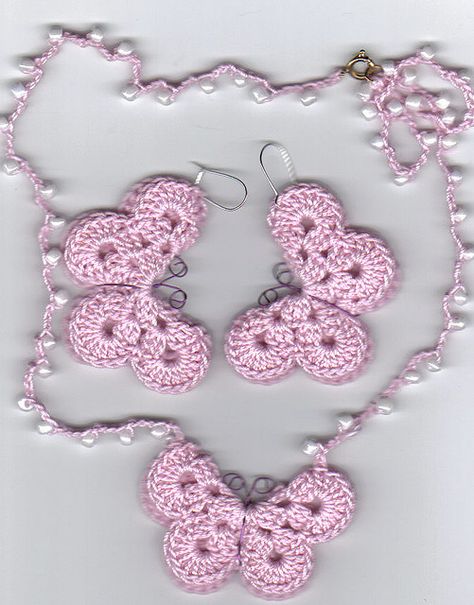 Crochet Necklace Pattern, Crochet Jewlery, Crochet Rings, Jewelry Crochet, Crochet Jewelry Patterns, Crochet Earrings Pattern, Pola Amigurumi, Crochet Butterfly, Crochet Baby Hats