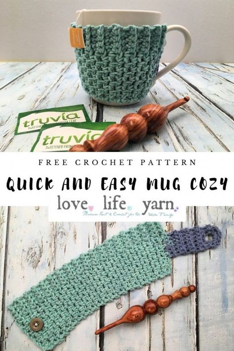 This is my absolute favorite mug cozy pattern!! The texture is fantastic and I adore the ribbed top! Can easily be customized to fit any size mug. Free crochet pattern, too! Crochet Coffee Cozy With Handle, Crochet Cup Cosy Free Pattern, Mug Cozy Crochet Pattern, Crochet Coffee Cup Cozy, Projek Mengait, Corak Krusye, Crochet Coffee Cup, Cup Cozy Crochet Pattern, Mug Cozy Pattern