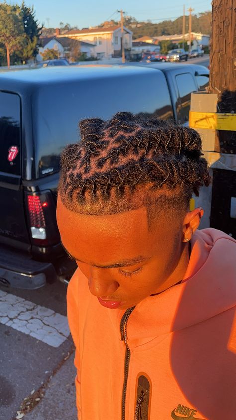 Heart Barrel Twist, Barrel Locks Men, Dread Hairstyles Barrel Twist, Hightop Dreads Barrel Twist, Barrel Roll Locs Men, Barrel Twist Styles, Barrel Twist Locs Men, Barrel Twist Dreads Men, Barrel Twist Locs