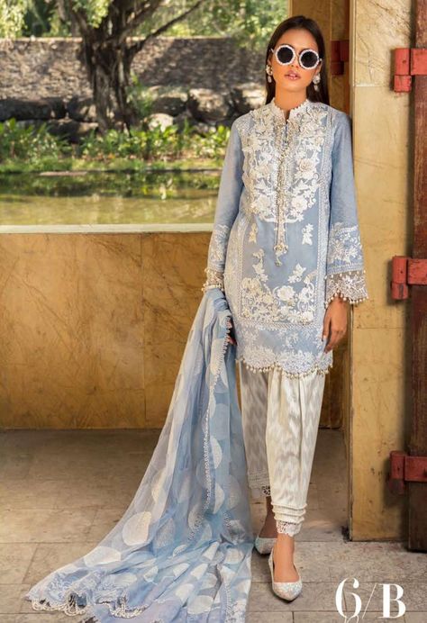 Luxury Lawn Suits 2020, Top Trending Summer Salwar Kameez Fashions fro – LebaasOnline New Kurti, Kameez Designs, Pakistani Fashion Casual, Sana Safinaz, Pakistani Dresses Casual, Salwar Kamiz, Desi Clothes, Pakistani Salwar Kameez, Lawn Suits