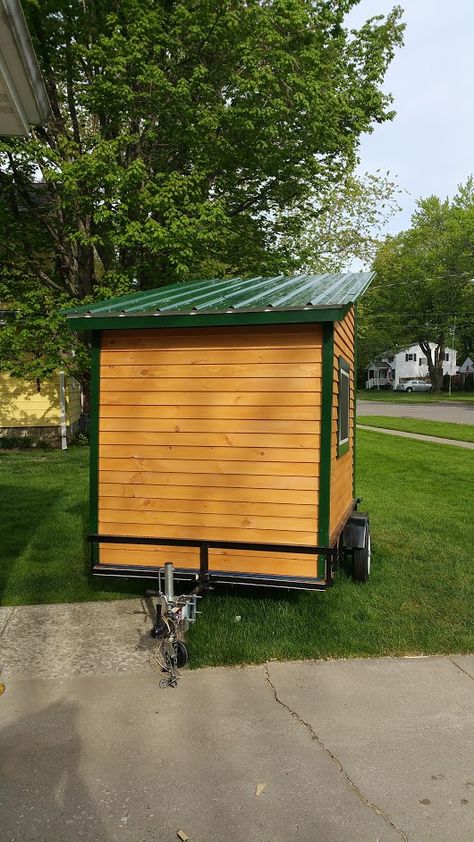 This Man Built a Cheap DIY Micro Camper with Fold Out Picnic Table! Camping Trailer Diy, Small Camping Trailer, Homemade Camper, Diy Camper Trailer, Tiny House Camper, Dirt Cake, Trailer Diy, Vintage Camper Remodel, Tiny Trailers