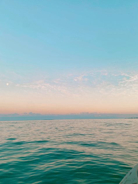 Turquoise water with pink sunset views from Lake Erie on a canoe Teal Summer Aesthetic, Soft Teal Aesthetic, Ontario Summer, Ocean Wallpapers, Teal Aesthetic, Teal Beach, Lake Aesthetic, Summer Wallpapers, Aesthetic Ocean