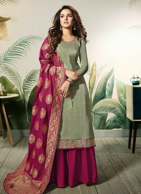 Silk Kurti Designs, Resham Work, Pakistani Suit, Indian Designer Suits, Indian Salwar Kameez, Gaun Fashion, Palazzo Suit, Salwar Kamiz, Jamdani Saree