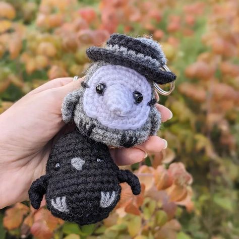 Super excited to be a part of the @marche.du.crepuscule the first weekend of May 2024! For this special occasion, I'm going to crochet a lot of goth and spooky plushies 🤗 Please, tell me what you want to see at our table! 👀 #marketbooth #gothcrochet #plaguedoctor #crochetcrow #geekcrochet #geekycrafts #marcheducrepuscule #notyourgrandmascrochet #crochetbird #gothart #crochetinspirations #crochetmarketprep Plague Doctor Crochet Pattern, Plague Doctor Crochet, Gothic Keychain, Kawaii Crochet Pattern, Gothic Crochet, Goth Crochet, Goth Kawaii, Cute Tooth, Mushroom Fairy