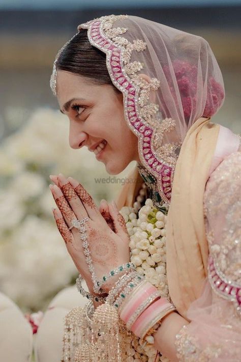 Sidkiara Wedding, Kiara Wedding, Bollywood Brides, Celebrity Brides, Indian Dress Up, Celebrity Bride, Year End, Bridal Makeup Looks, Best Wedding Planner