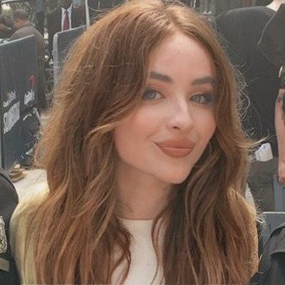 Sabrina Carpenter Brown Hair Sabrina Carpenter Hair Brown, Sabrina Carpenter Brown Hair, Finally Free, Curled Hairstyles, Sabrina Carpenter, Dark Hair, Hair Inspo, Hair Ideas, Cute Hairstyles