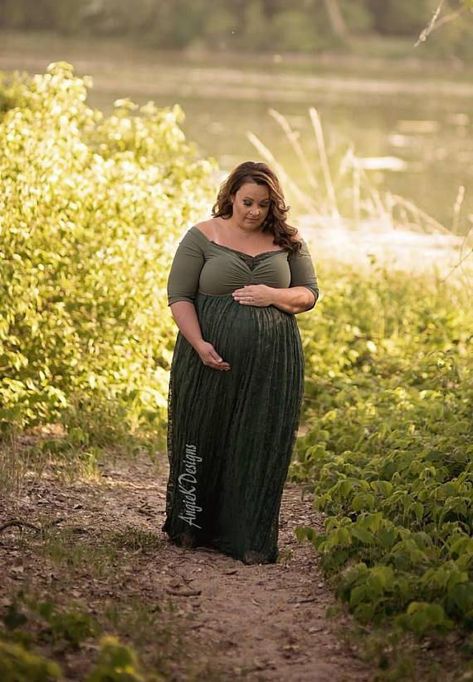 9aa42b31882ec039965f3c4923ce901bdesc34801694ri Girls Matching Dresses, Plus Size Maternity Dresses, Maternity Photoshoot Outfits, Maternity Photo Props, Plus Size Maternity, Beautiful Pregnancy, Maternity Photoshoot Poses, Pregnancy Photo, Stylish Maternity Outfits