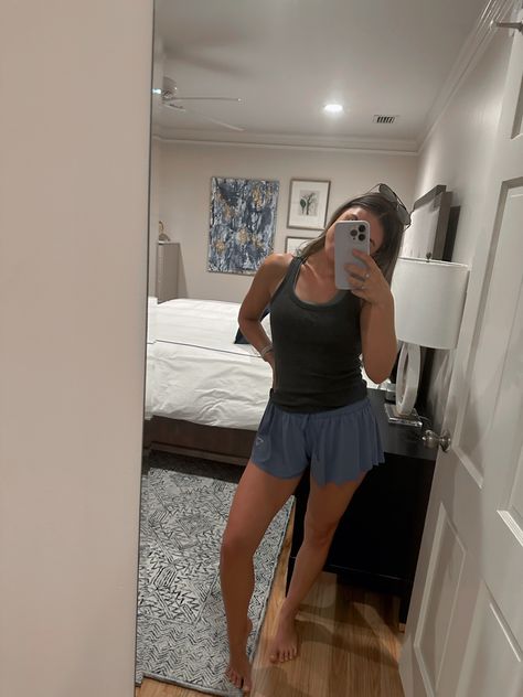 Aerie Crossover Shorts Outfit, Crossover Shorts, Aerie Shorts, Shorts Outfit, Casual Summer Outfit, Summer Outfit, Summer Casual, Short Outfits, Crossover