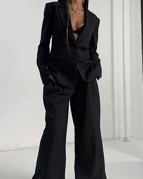 Wedding Guest Outfit Suit Women, Prom Suit Women, Black Tie Party Outfit, Prom Suits Women, Prom Suit Outfits, Women Prom Suit, Black Prom Suits, Senior Recital, Prom 2k24