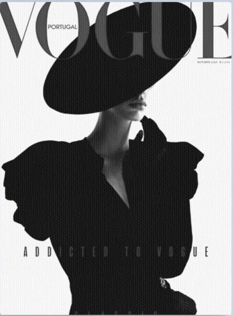 Vogue Aesthetic, Vintage Vogue Covers, Black And White Photo Wall, Black And White Picture Wall, Tim Walker, Neon Aesthetic, Fashion Magazines, Vogue Covers, Vogue Russia