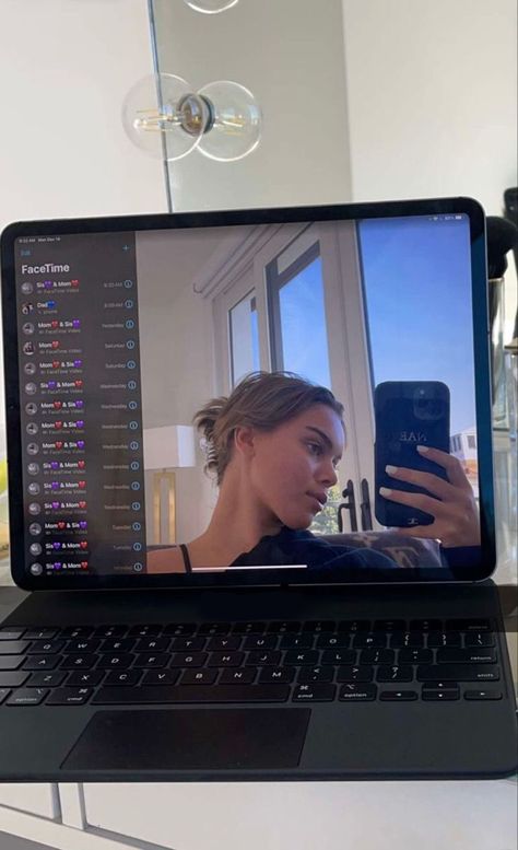 Ipad Magic Keyboard Aesthetic, Homemade Body Care, College Vision Board, Ipad Aesthetic, Youtube Success, Apple Model, Funny Study Quotes, Instagram Feed Ideas, Studying Inspo