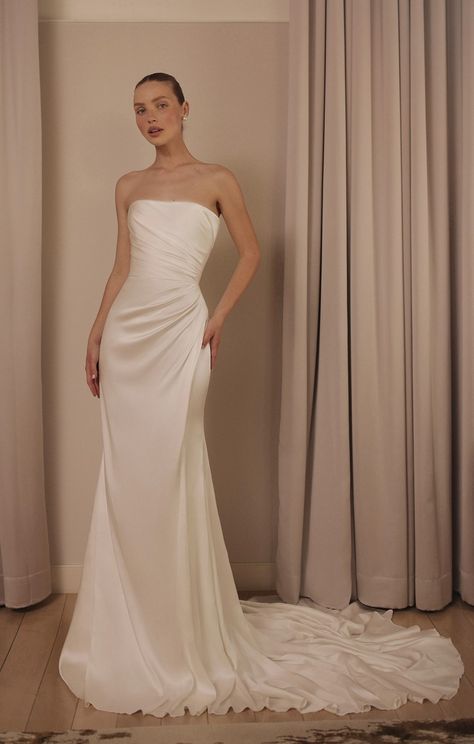 Lihi Hod wedding dress Strapless Crepe Wedding Dress, Classic Bridal Gown, Silk Wedding Dress With Corset, Lili Hod Wedding Dress, Slip Dress Wedding Gowns, Fitted Silk Wedding Dress, Silk Strapless Wedding Dress, Elegant Silk Wedding Dress, Simple Strapless Wedding Dress