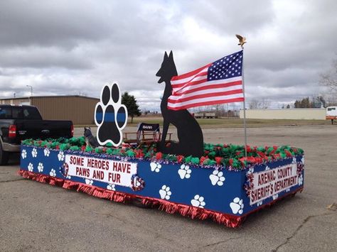 Loyalty Day Parade 2014. Some heroes have Paws and fur. Christmas Parade Floats, Dog Parade, Pet Parade, Vet Clinic, Parade Float, Vet Clinics, Christmas Parade, Dog Days, Toy Chest