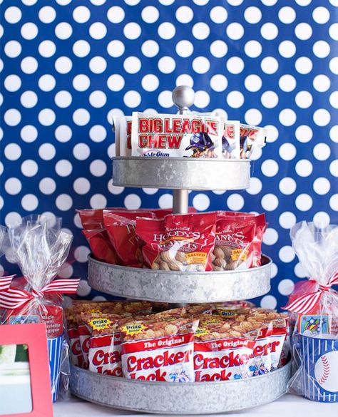 Love this Opening Day party set up. Baseball Theme Birthday, Beauty Fotografie, Concession Stands, Baseball Theme Party, Sports Birthday Party, Baseball Birthday Party, Wedding Reception Ideas, Baseball Party, Baseball Birthday