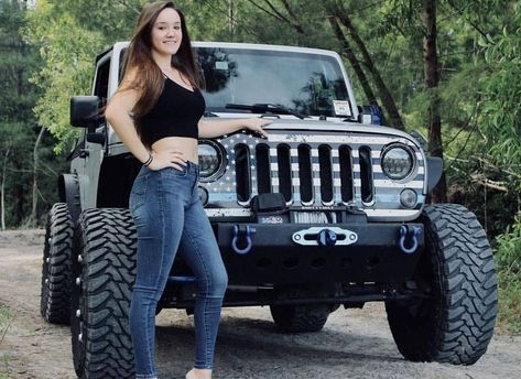 Jeep Wrangler Girl, Jeep Baby, Badass Jeep, Jeep Photos, Jeep Girls, Jeep Wave, Jet Skis, Wrangler Rubicon, Jeep Rubicon