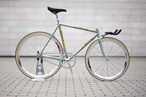 Sepeda Fixie, Bike Swag, Bicycle Track, Road Bike Vintage, Garage Bike, Fixed Gear Bicycle, Moto Vintage, Fixie Bike, Fixed Gear Bike