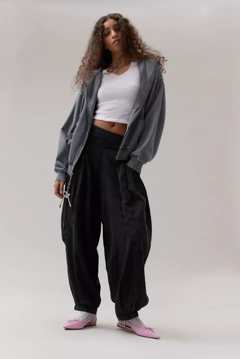 BDG Em Linen Balloon Pant | Urban Outfitters Balloon Pants, And Sign, Urban Outfitters, Sign Up, Balloons, In Store, Pants, Trousers