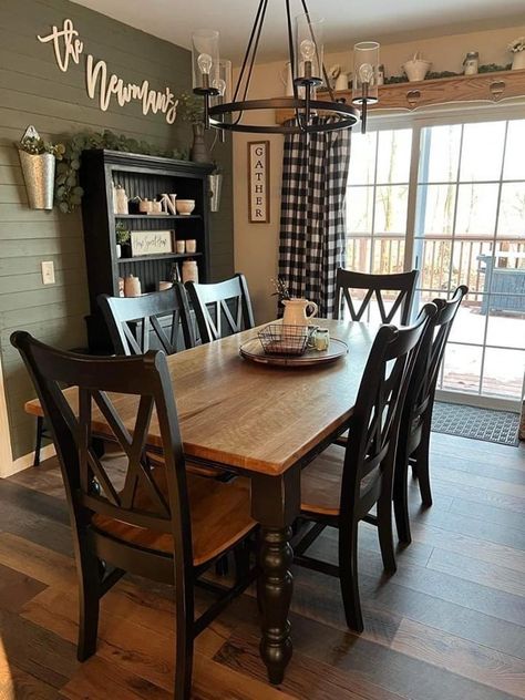 Closet In Dining Room Ideas, Simple Farmhouse Living Room Ideas, Dining Room With Black Accents, Kitchen Table Inspiration, Small Kitchen Dining Room Combo, Cozy Bedroom Furniture, Dinning Room Sets, Dining Room Simple, Ranch Living