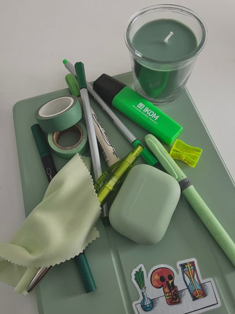 Sage Green Stationary Aesthetic, Mint Green Vision Board, Dark Green School Aesthetic, Green Calculator Aesthetic, Green Studying Aesthetic, Sage Green School Supplies, Green Items Aesthetic, Green School Supplies Aesthetic, Green College Aesthetic