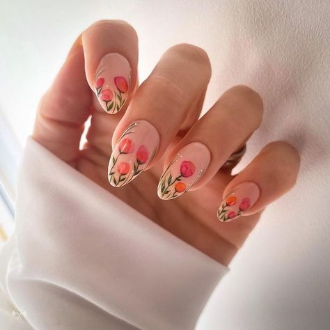 Watercolour Flower Nails, Watercolour Pallet, Wild Flower Nails, Watercolour Nail Art, Tulip Nails, Almond Nails Designs, Spring Nail Art, Pretty Nail Art, Easter Nails