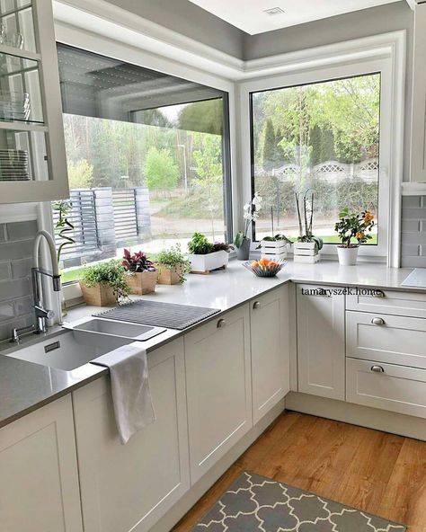 35 Great Ideas for Decorating a Kitchen 2019 - Page 26 of 37 - My Blog Kitchen Islands Small, Small Kitchen Ideas On A Budget, Small Kitchen Renovations, Kitchen Ideas On A Budget, Desain Pantry, Small Kitchen Island, Small Kitchen Decor, Small Kitchen Ideas, Small Kitchens