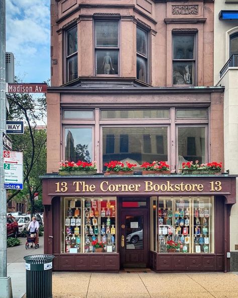 wanderlust book club on Instagram: “The perfect corner doesn't exs.... 😮😍😍 Repost from @idavanto This is a store for book lovers! 📚 ❤️ The Corner Bookstore has been on 1313…” The Corner Bookstore, Bookstore Ideas, Amazing Places On Earth, Madison Avenue, Reading Room, Summer Reading, Facades, Amazing Places, Bookstore