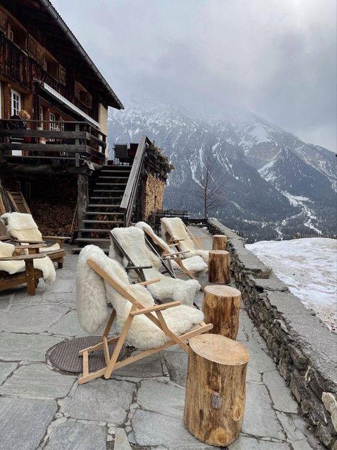 Reanna + Core, Hotels In Mountains, The Alps Winter, Mountain Boutique Hotel, Winter Chalet Aesthetic, Winter Hotel Aesthetic, Luxury Winter Aesthetic, House In The Alps, Winter Travel Aesthetic