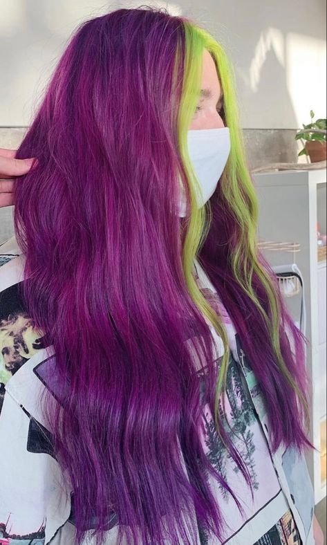 Halloween Hair Color Ideas, Halloween Hair Color, Purple And Green Hair, Dark Brown Long Hair, Neon Hair Color, Funky Hair Colors, Neon Green Hair, Green Hair Girl, Green Money