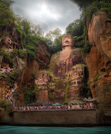 Giant Buddha | Sichuan China Giant Buddha, Get Paid To Travel, Paid To Travel, Sichuan China, Visit China, Earth Photos, Adventure Inspiration, Sacred Places, China Travel