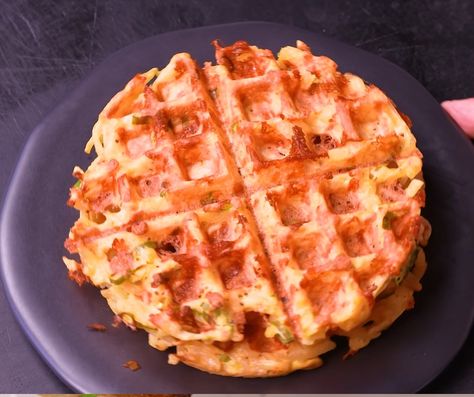 Start your day with a delicious and easy breakfast! This Cheesy Hashbrown Waffles recipe is a simple way to enjoy a savory, crispy waffle packed with melty cheese and shredded potatoes. Raspberry French Toast Casserole, Waffles Recipe Easy, Raspberry French Toast, White Chocolate Chips Recipes, Easy Home Meals, Hashbrown Waffles, Cheesy Hashbrown, Scotch Eggs Recipe, French Toast Casserole Recipe