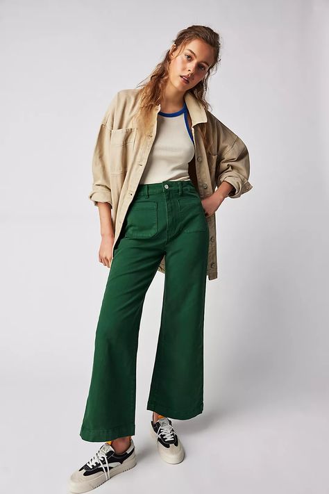 Rolla’s Sailor Jeans | Free People Weekend Fashion Casual, Bold Womens Fashion, Wide Leg Khaki Pants Outfit Summer, Mid Size Fashion Workwear, Casual Gender Neutral Outfit, Punk Minimalist Style, Oversized Blue Jeans Outfit, Womens Preppy Style, Eclectic Professional Outfit