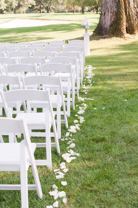 Outside Ceremony Decor Walkways, Cheap Wedding Aisle Decor, Simple Wedding Aisle Decor, Simple Aisle Decor, Simple Wedding Ceremony Decor, Wedding Ceremony Simple, Wedding Ceremony Aisle Decor, Garden Wedding Ceremony Decorations, Simple Wedding Ceremony