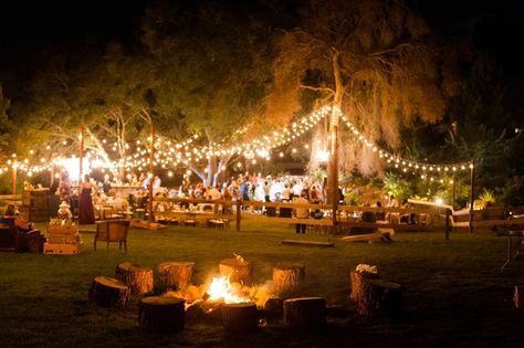 Outdoor Wedding Fire Pit Receptions, Outdoor Wedding Reception Bonfire, Firepits At Wedding, Bonfire At Wedding Reception, Campfire Rehearsal Dinner, Fire At Wedding, Bonfire At Wedding, Bonfire Wedding Ideas, Wedding Bonfire Reception