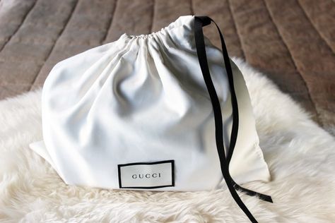 Gucci Soho Disco Bag, Soho Disco Bag, Gucci Soho, Bag Quotes, Eco Packaging, Gucci Soho Disco, Man Purse, Dark Outfits, Leather Label