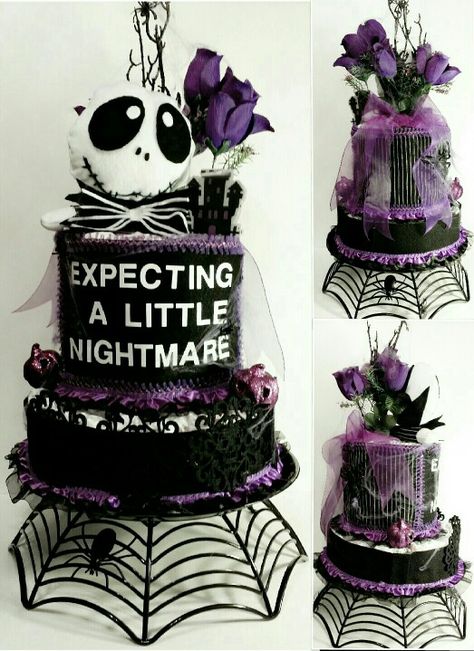 Nightmare Before Christmas Diaper Cake.. Sigh can't wait to have a little me Nightmare Before Christmas Babyshower, Jack Y Sally, October Baby Showers, Dessert Halloween, Halloween Gender Reveal, Halloween Baby Shower Theme, October Baby, Karakter Disney, Christmas Baby Shower